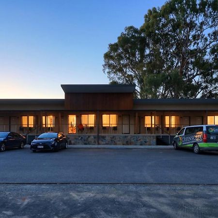 New Crossing Place Motel Seymour Exterior photo